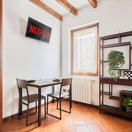 Il Lusso Della Semplicita Apartman Piacenza Kültér fotó